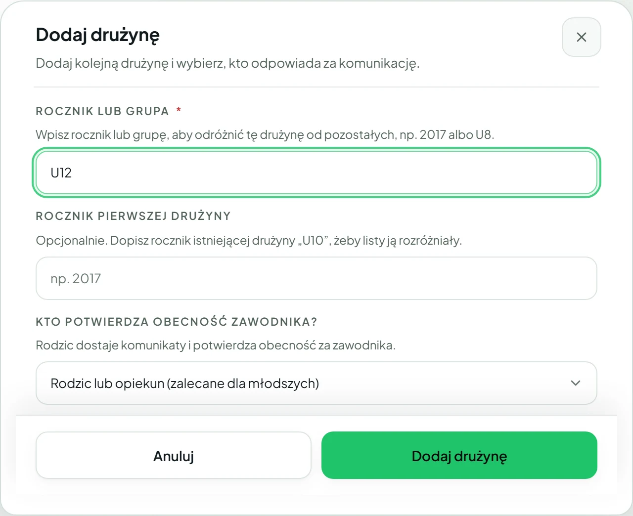 Formularz dodawania drużyny z polem „Rocznik lub grupa” wypełnionym wartością U12.